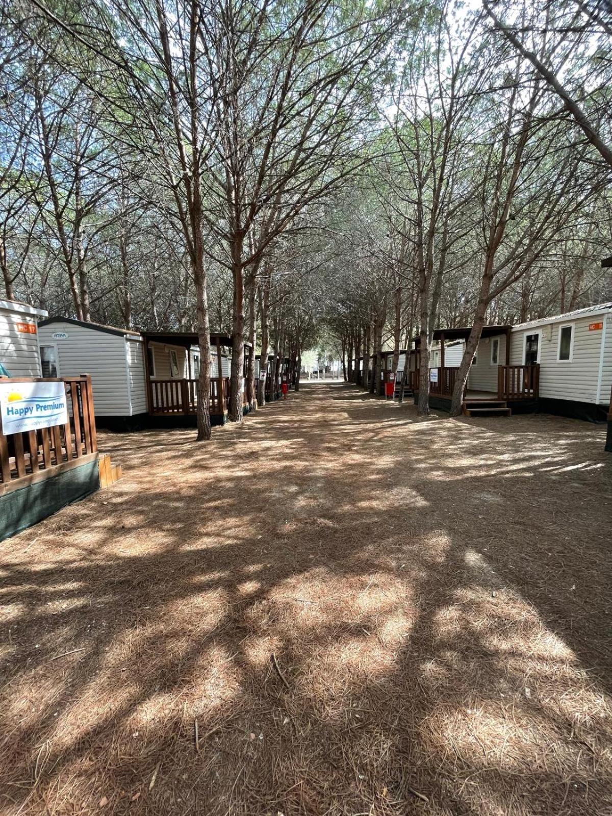 Happy Camp Mobile Homes In Camping Iscrixedda 로초라이 외부 사진