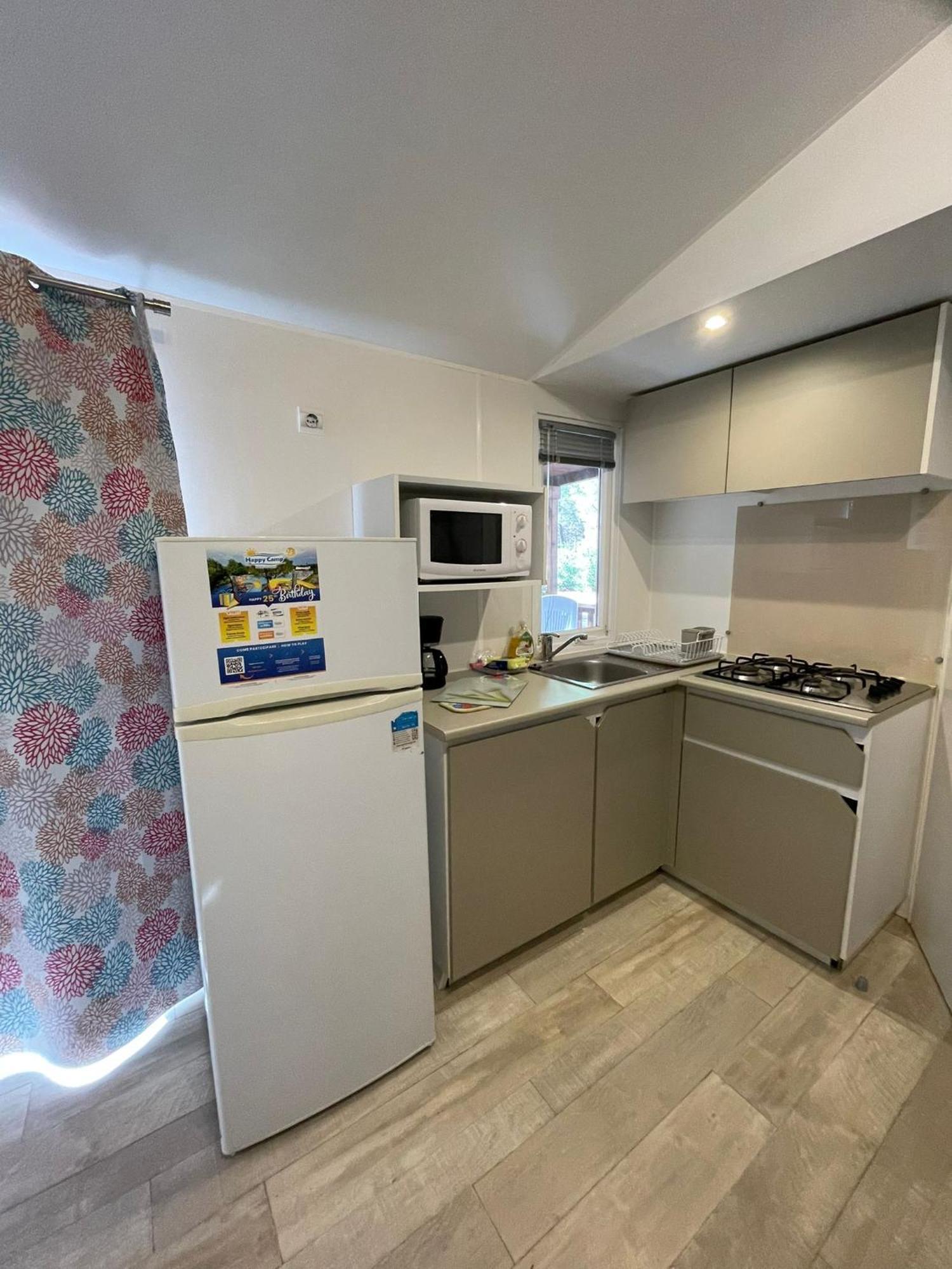 Happy Camp Mobile Homes In Camping Iscrixedda 로초라이 외부 사진